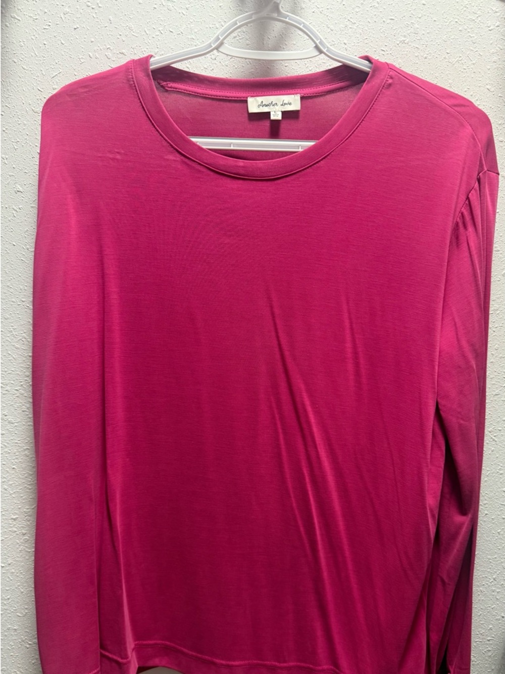Another Love- Women's Lightweight Long-Sleeve Top - Fuchsia Pink